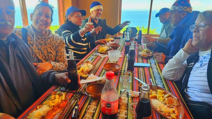 Puno: Uros and Taquile Speed-Boat Tour (Full Day) + VR - Meeting the reed builders of Uros