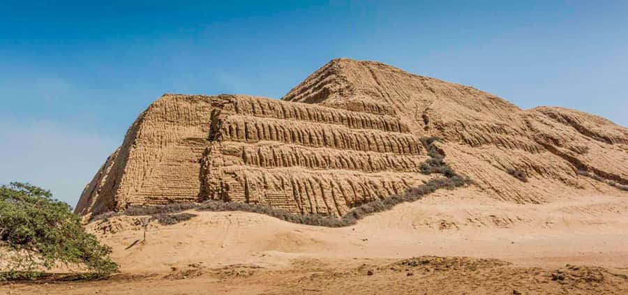 Pyramids of the Sun and the Moon, Huanchaco and Chan Chan - Key points before you book