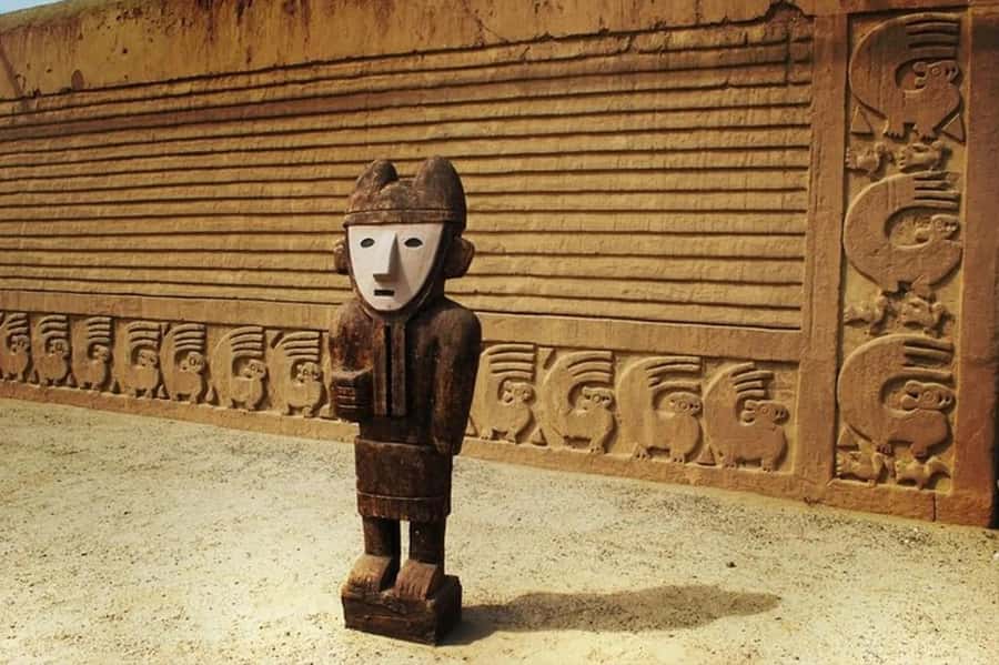 Pyramids of the Sun and the Moon, Huanchaco and Chan Chan - Should you book this Trujillo archaeological tour?