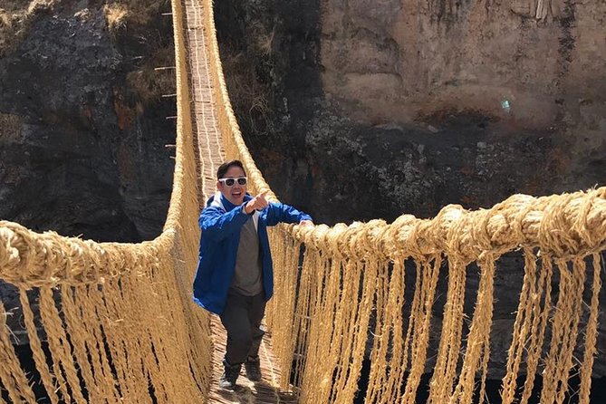 Qarañahui Cave and Qeswachaka Bridge from Cusco - Why pair a rope bridge with a cave?