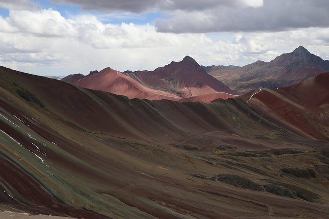 Rainbow Mountain Beat-the-Crowd: Exclusive 8 AM Departure - Why the 8 AM Start Makes Such a Difference