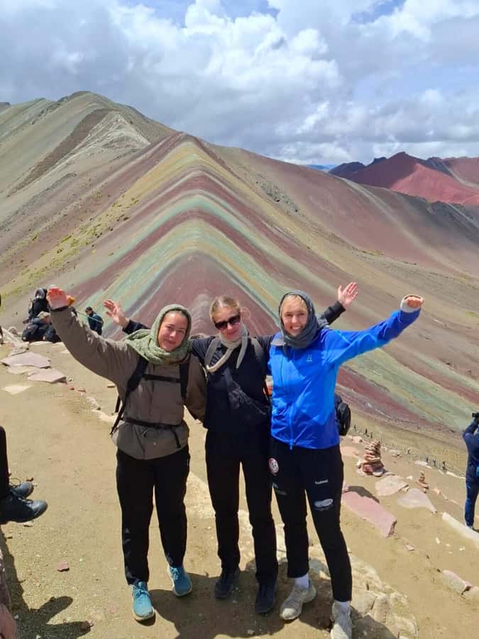 Rainbow Mountain Cusco Tour + Breakfast and lunch - Guide support, safety, and the high-altitude reality