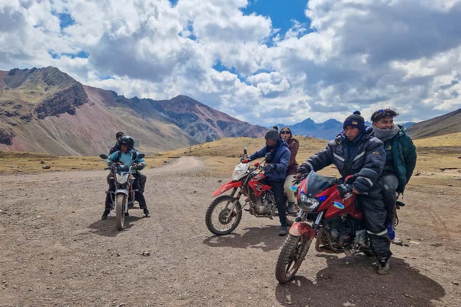 Rainbow Mountain Easy Tour – No Hiking or Driving Needed - Breakfast at Cusipata after the first road stretch