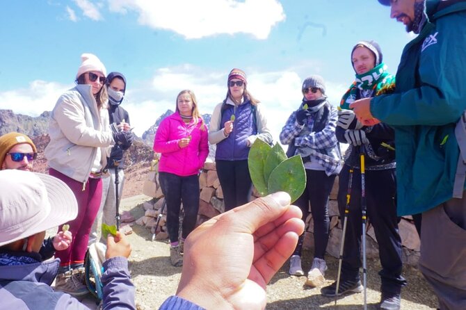 Rainbow Mountain Full-Day Tour from Cusco with Small Group - The return walk and included lunch