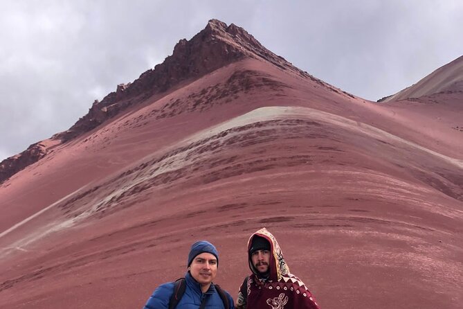 Rainbow Mountain FullDay Hike Colorful Andes Adventure from Cusco - Guide service and personal attention