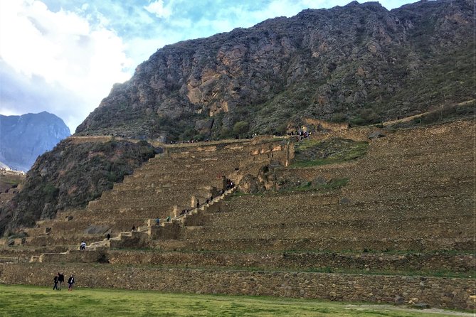 Sacred Valley and Machu Picchu 2-day Tour - Ollantaytambo’s ancient Inca street