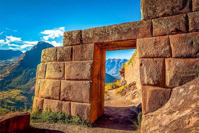 Sacred Valley and Machu Picchu Excursion 2 days / 1 night - Ollantaytambo: the day’s most dramatic stonework