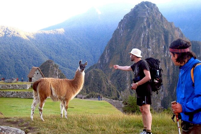 Sacred Valley and Machu Picchu Excursion 2 days / 1 night - Train and return arrangements
