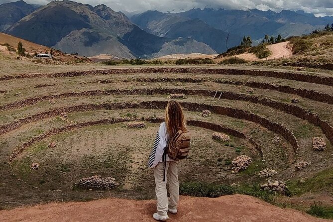 Sacred Valley and Maras Moray Tour with Full Day Buffet Lunch - Chocolate, salt, and the commercial side of the route