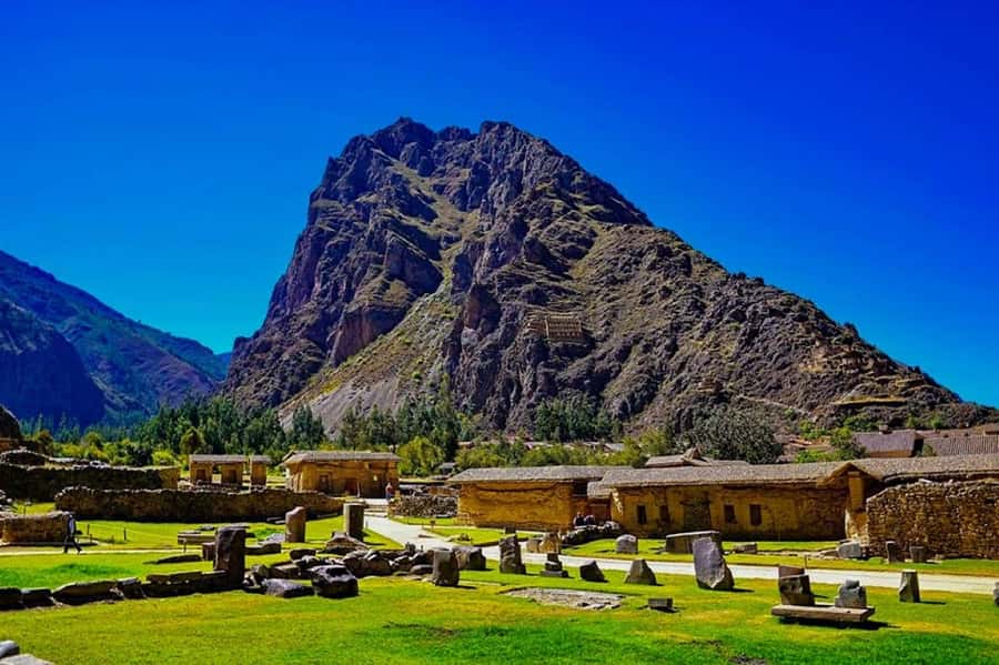 Sacred Valley: Chinchero, Moray, Ollantaytambo & Pisac+Lunch - Moray’s Inca farming circles