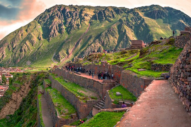 Sacred Valley in private: 1 day of Inca culture and landscapes - A private vehicle and an English-speaking guide