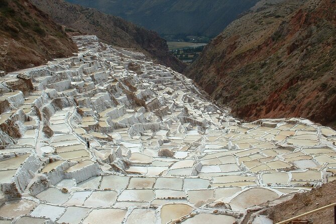 Sacred Valley, Machupicchu and Rainbow Mountain Tour / 3 Days - Day 1: Chinchero begins with Inca and colonial Peru