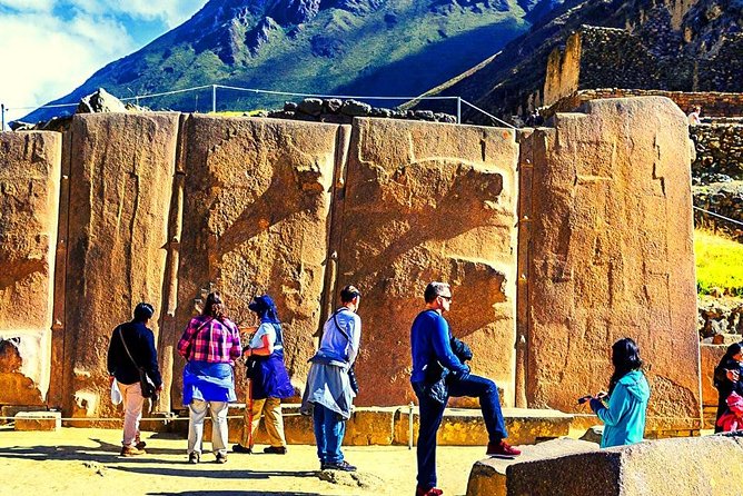 Sacred Valley of the Inkas Full Day Tour - Salinas de Maras: salt pools on a mountainside