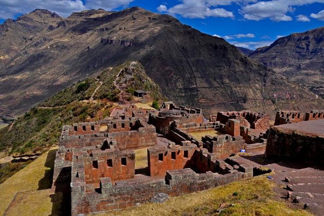 Sacred Valley of the Inkas Full Day Tour - Lunch in the Urubamba Valley