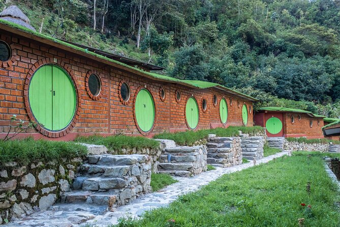 Salkantay Trek 5D/4N with Glass Cabins, Domes and Hobbit House - Day four: Inca paths, Llactapata, and the railway canyon