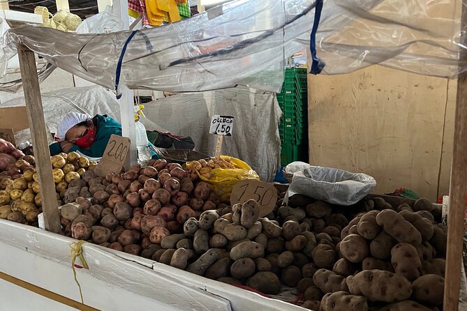 San Pedro Market Tour with Peruvian Cooking Class - Why the small group matters