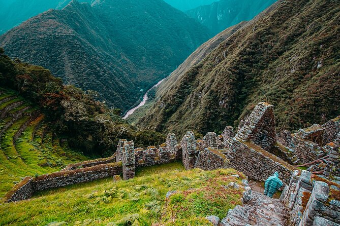 Short Inca Trail to Machu Picchu – 2 Days / 1 Night - Wiñay Wayna: the day’s great archaeological stop