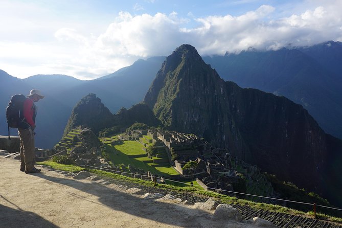 Short Inca Trail to Machu Picchu - 2 days - Glamping Service - Inti Punku gives you the first Machu Picchu view