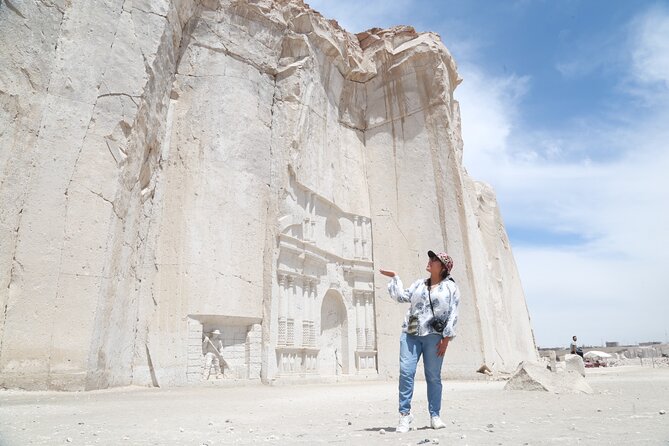 Sillar Route in Arequipa and viewpoint of the Volcanoes - Language and Guiding Quality