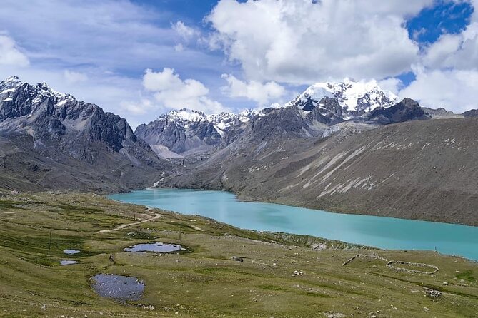 Singrenacocha Lagoon from Cusco - Leaving Cusco at 6:00 a.m.