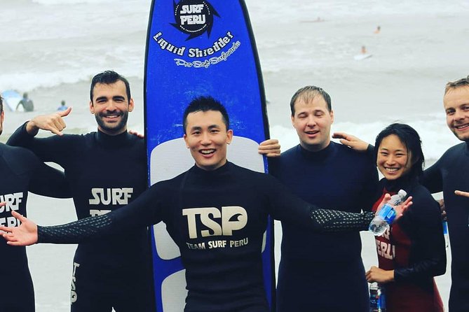 Surf Lessons in Lima - The five-minute warm-up and safety talk