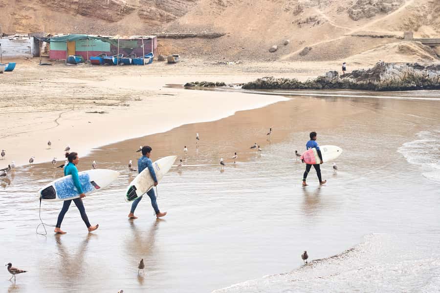 Surfing experience in Lima - Key points before you book