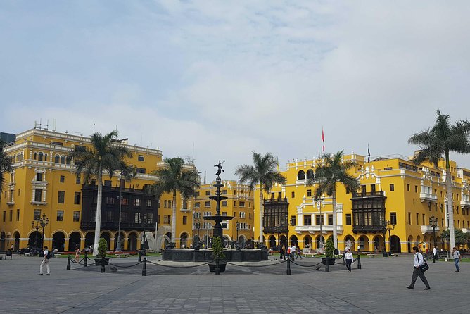 The Original Highlights of Lima - Private Half Day Tour - Love Park and the Miraflores Cliffs