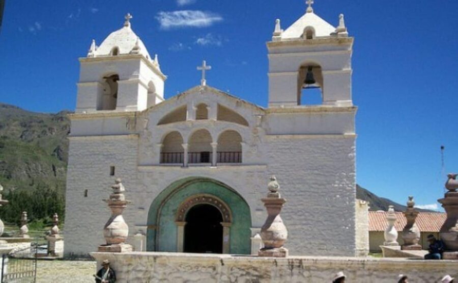Tour Fullday Colca Canyon with Breakfast and Typical Lunch - Chacapi hot springs at 11:30 a.m.