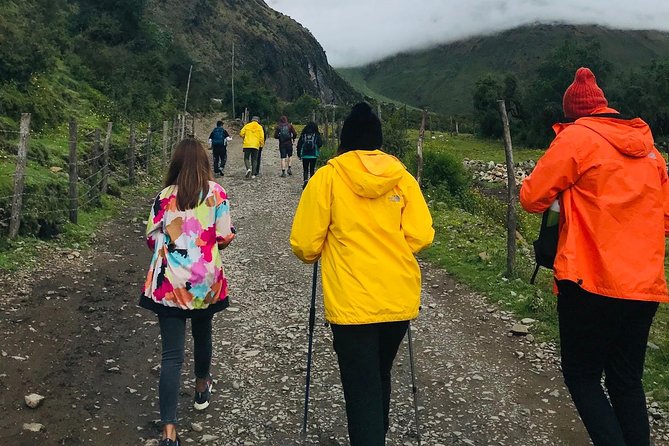 Tour Hike to Humantay Lake with Buffet Lunch - Lunch with mountain views