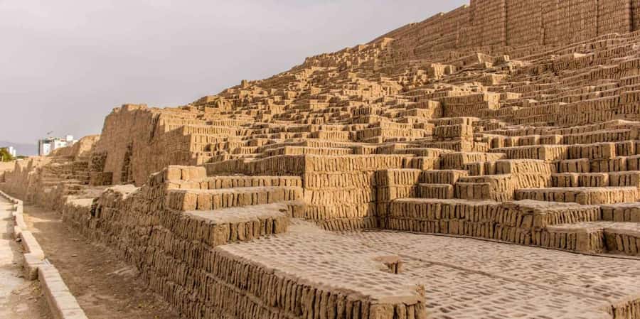 Tour Huaca Pucllana: Pyramids and Pre-Columbian Antiquity - The short ride and what it adds to the tour