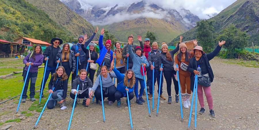 Tour Humantay Lake in Cusco + Breakfast and lunch - Breakfast in Mollepata after the first drive