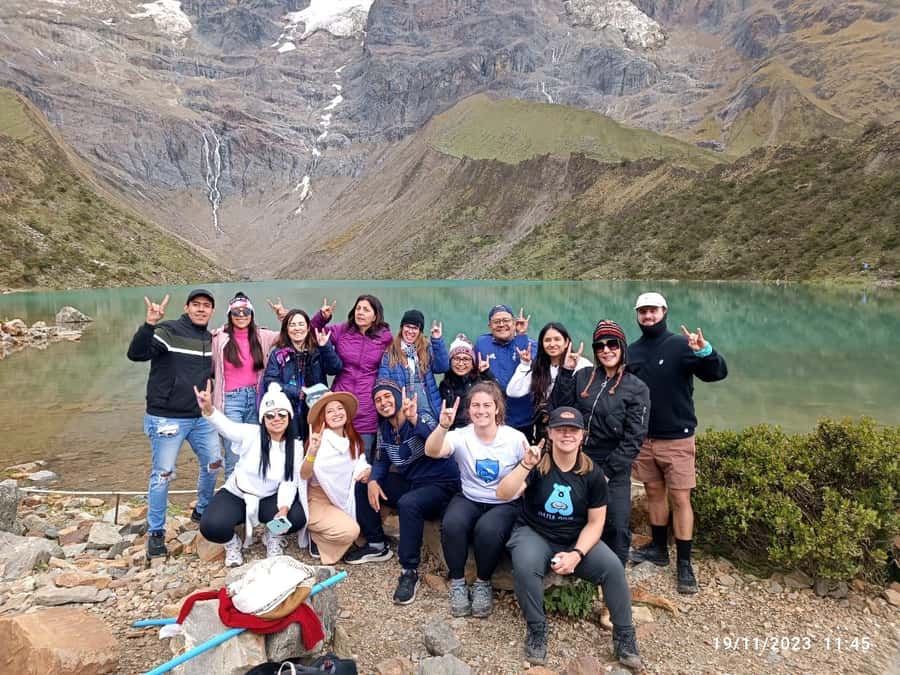 Tour Humantay Lake in Cusco + Breakfast and lunch - The descent, buffet lunch, and ride back