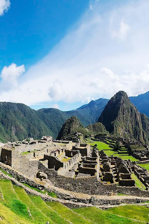 TOUR TO MACHU PICCHU FULL DAY BY TRAIN – The Best Adventure - The 30-minute bus ride to Machu Picchu