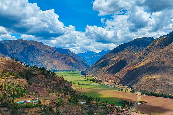 Transfer from Cusco Airport to Sacred Valley hotels - What the Driver Service Is Like