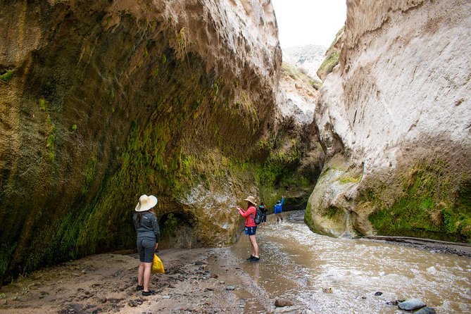 Trekking, Waterfalls and Thermal Baths - Cooling off at Pozo de Aguas Termales El Tigre