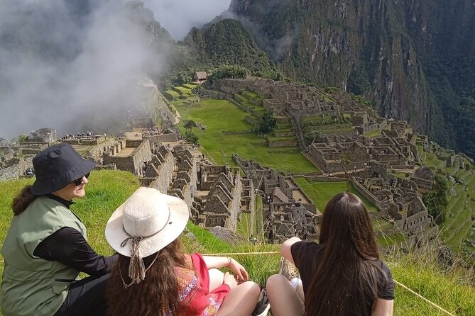 Unforgettable 1 Day Machu Picchu Tour by Vistadome Train - The scenic train ride to Aguas Calientes