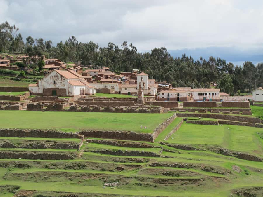 Valle Sagrado:Chinchero, Moray, Maras, Ollantaytambo y Pisac - Urubamba: the midday buffet stop