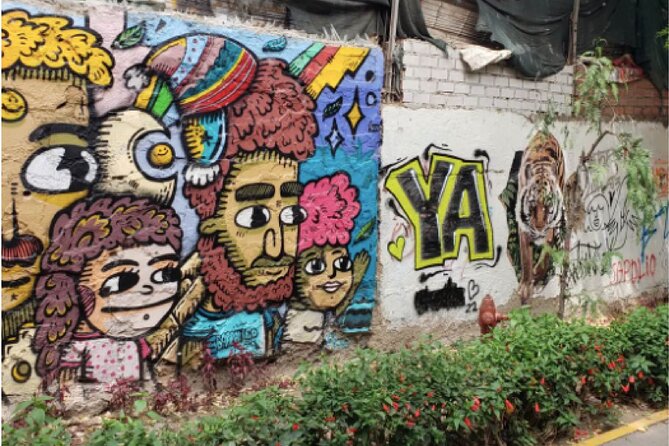 Walking Tour in the Barranco Lima - Stories about pisco, bars, and Peru