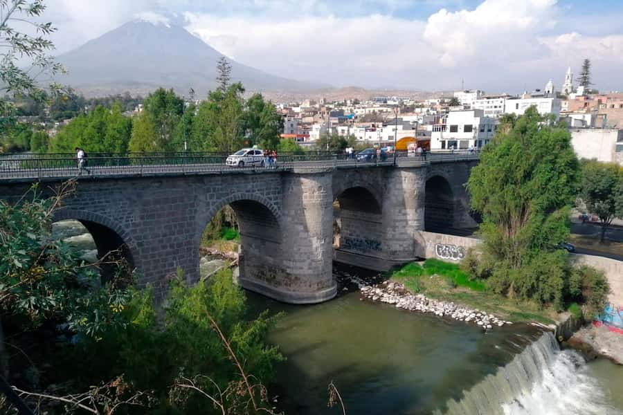 Walking tour in the Historic Center of Arequipa - The real cost: $10 plus a voluntary tip