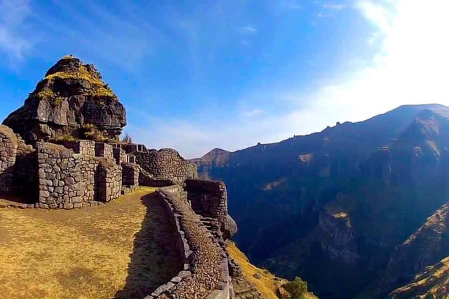 "Waqra Pucara, The Majestic Fortress Revealing Secrets of the Andes". - Why Waqra Pukara feels different from Cusco’s easier ruins